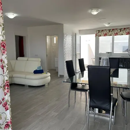 Adeje Deluxe Santa Monica * Costa Adeje (Tenerife)