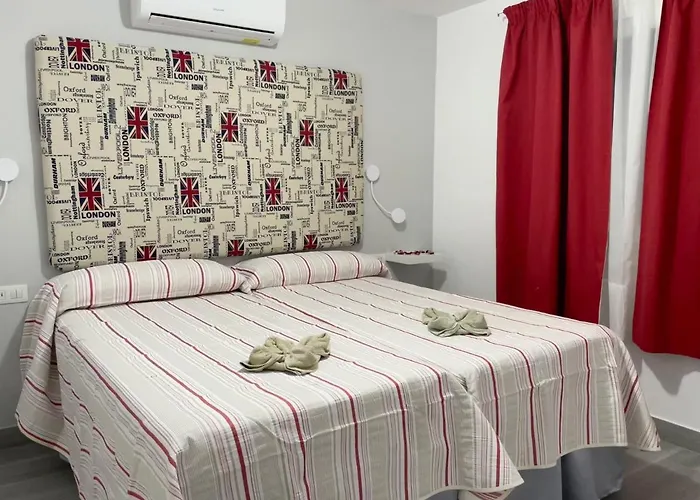 Adeje Deluxe Santa Monica ホテル *