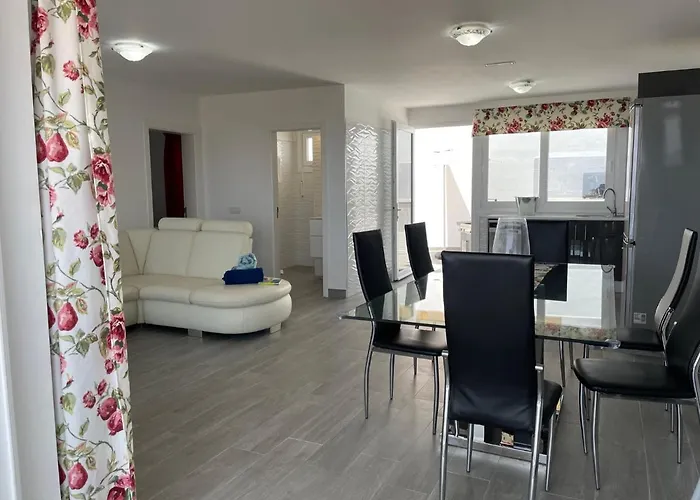 Adeje Deluxe Santa Monica * アデヘ