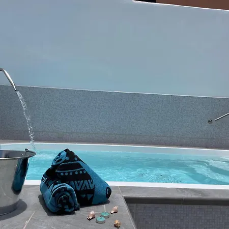 Adeje Deluxe Santa Monica ホテル *