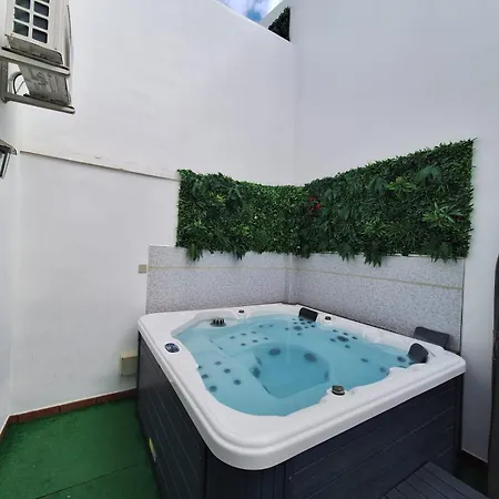 Adeje Deluxe Santa Monica ホテル *